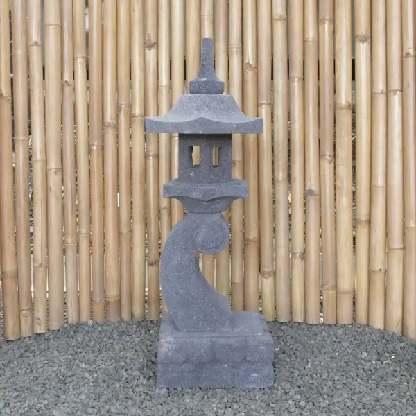 Product image 3 of the product “Japanese style Garden Lantern, made from Andesit Stone. Multipart. 90 cm Height, Roof is 35 cm width. ”